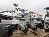 Side-dress bars are welded at three points.